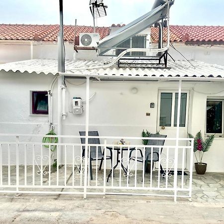 Maria' S Apartment Λαύριο Εξωτερικό φωτογραφία
